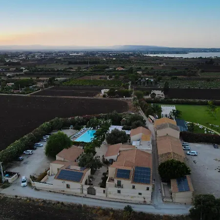 Ξενοδοχείο Life Kalaonda 4*